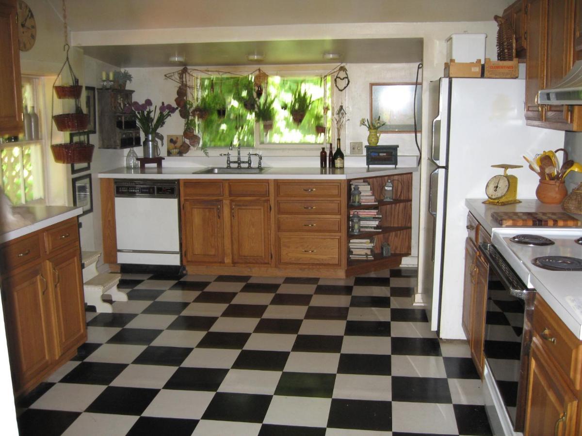 B&B On Seven Acres With Private Bed & Bath Clinton Corners 外观 照片