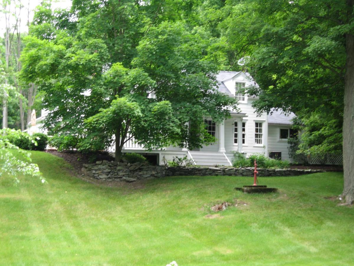 B&B On Seven Acres With Private Bed & Bath Clinton Corners 外观 照片