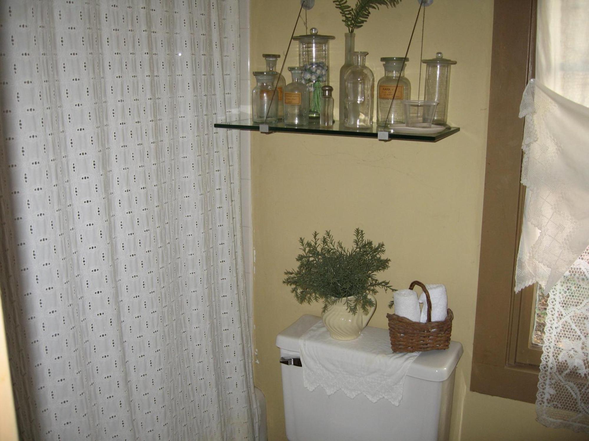 B&B On Seven Acres With Private Bed & Bath Clinton Corners 外观 照片